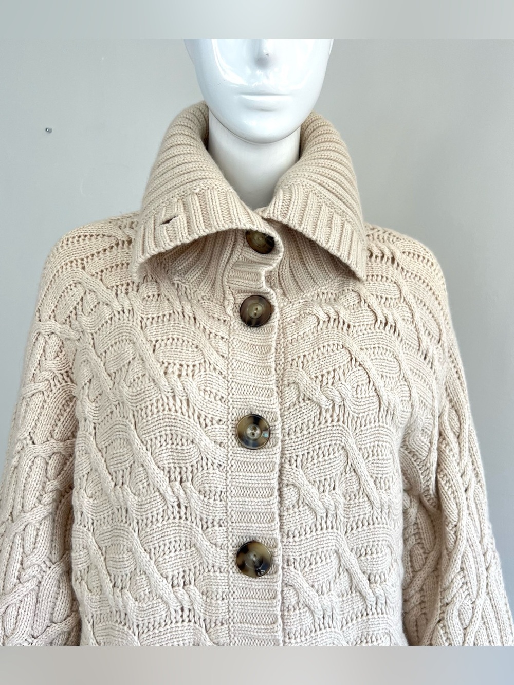 NWT ANN TAYLOR Beige Chunky Cable-knit Button Cardigan 3/4” Sleeves Sz L - Picture 3 of 12
